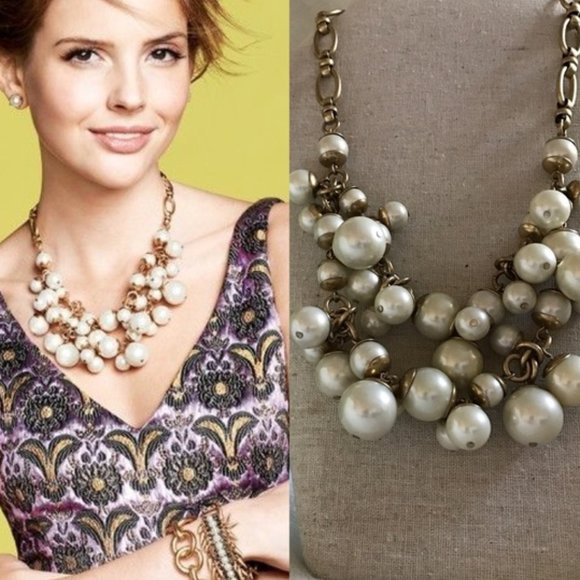 Stella & Dot | Retired Daphne Cascading Pearl + Vintage Gold Necklace - Picture 4 of 16